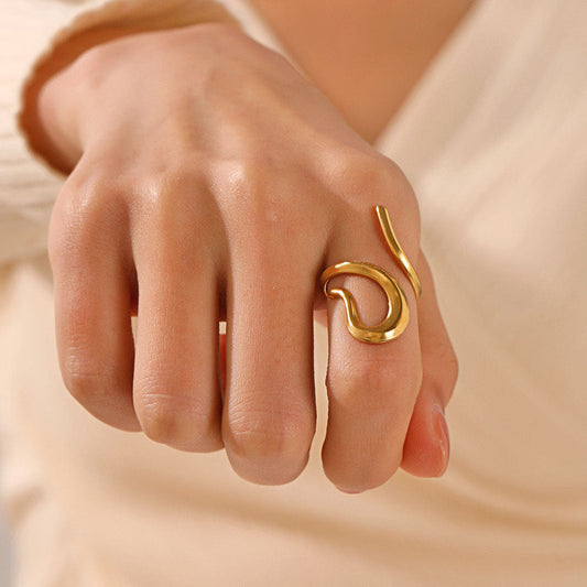 A Model Wearing Adjustable Snake Ring JZ1268 - Stainless Steel